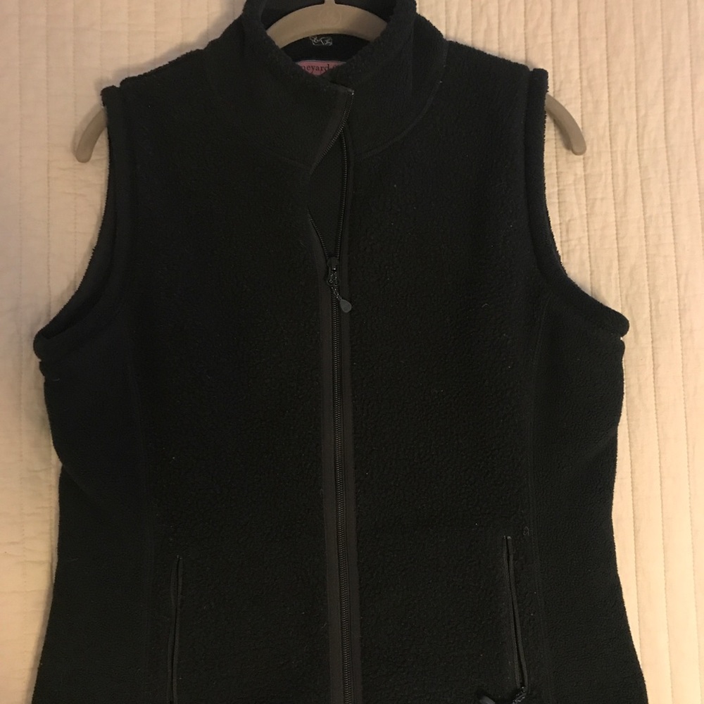NEW YEAR SALE🎉🎉 Vineyard Vines Black Vest - M